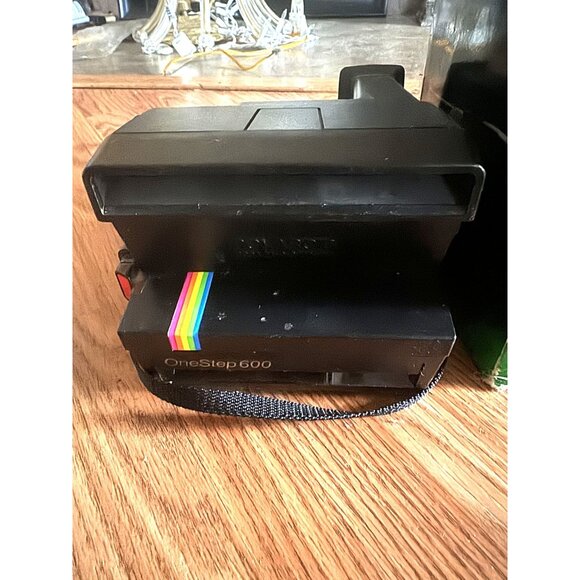 Polaroid OneStep 600 Instant Camera With Original Box & Manual - Picture 3 of 10